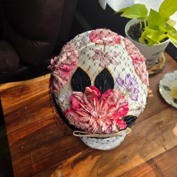 1960\'s Pillbox Style Hat Silk Flowers Netting Face Covering Satin Bow Romantic